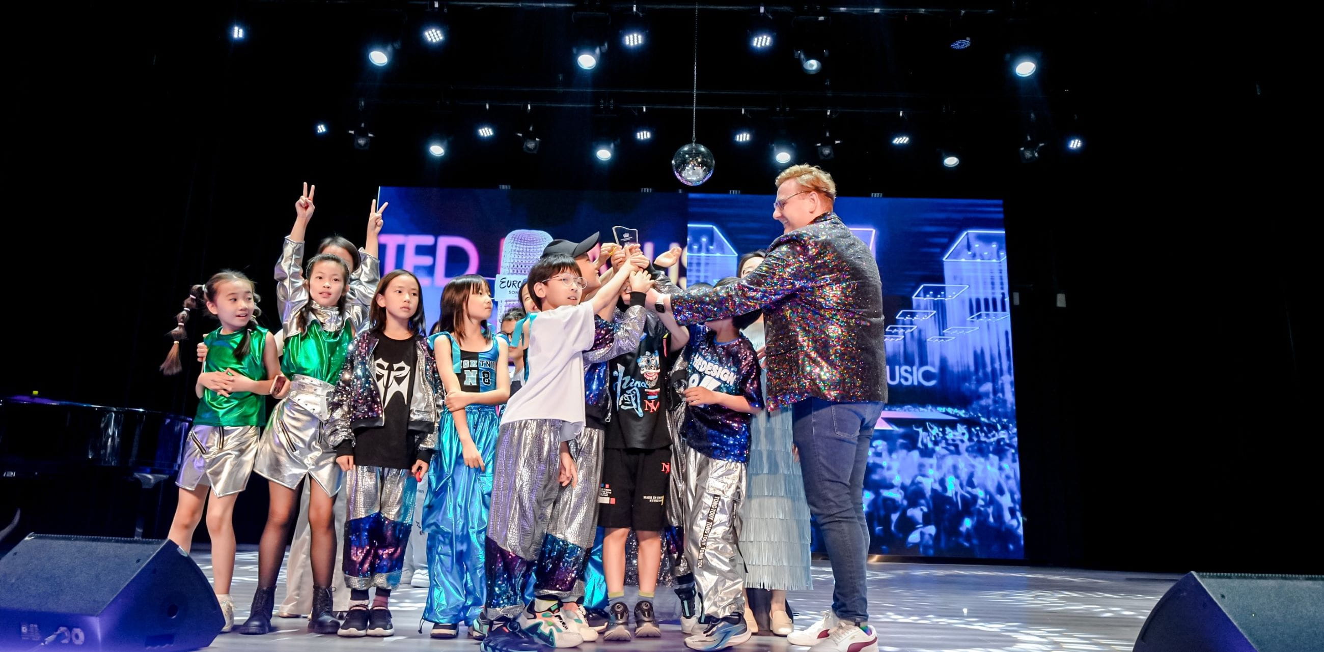 小学校长教育谈 | 以爱为基石，伴孩子前行 - Christo Education Talk