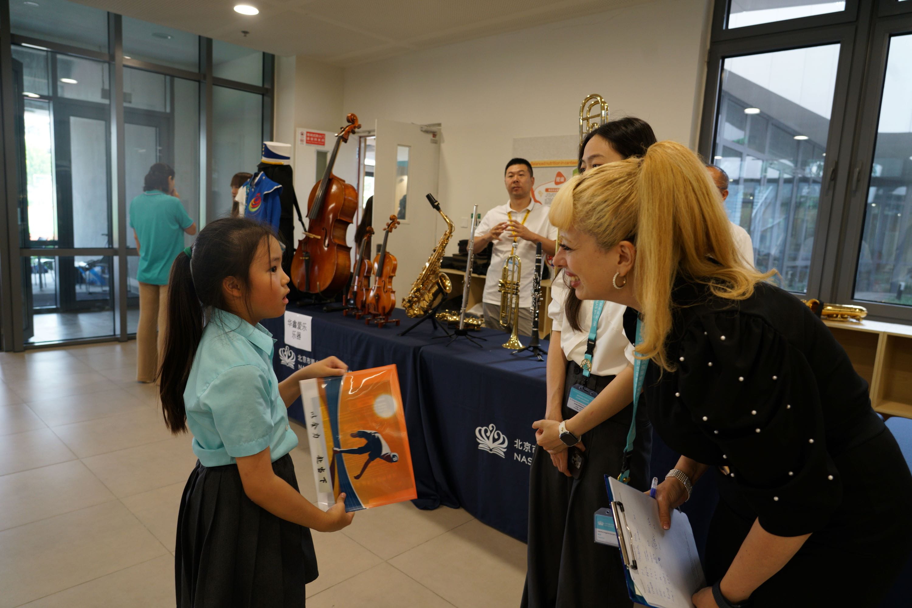 小学校长教育谈 | 以爱为基石，伴孩子前行 - Christo Education Talk