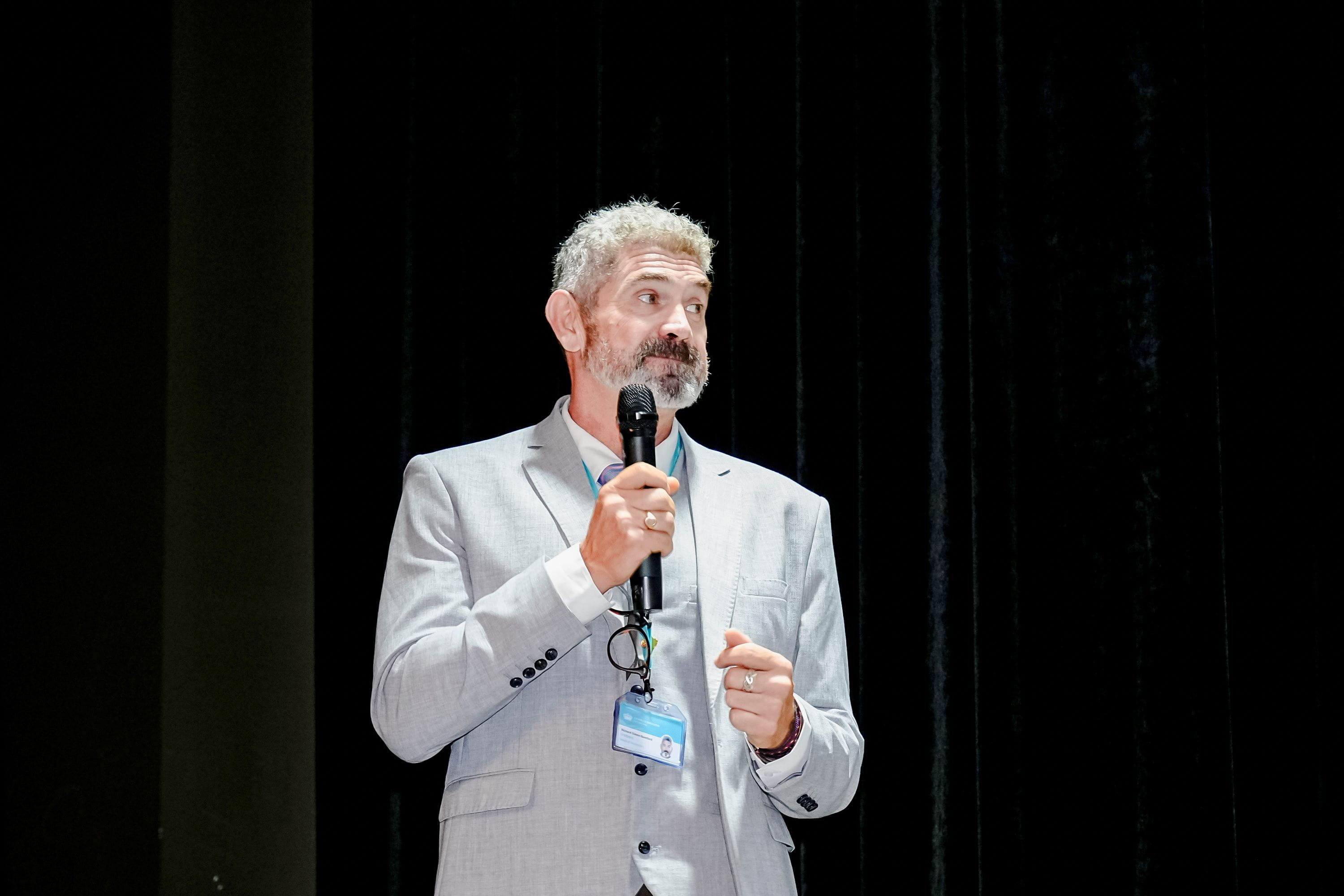 中学校长教育谈 | 培养世界公民，塑造未来担当 - Richard Education Talk