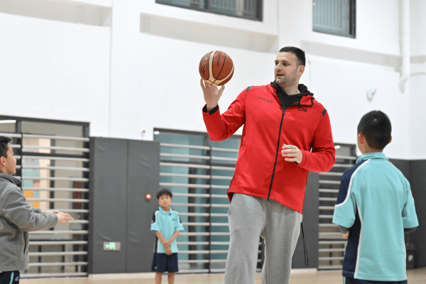 2025/2026学年招生简章 | 成就双语自信，逐梦世界舞台 - Recruitment Information