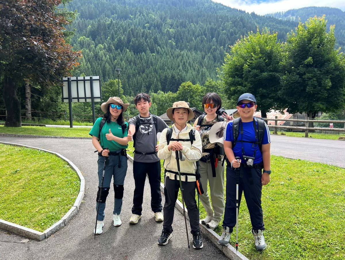 2025/2026学年招生简章 | 成就双语自信，逐梦世界舞台 - Recruitment Information