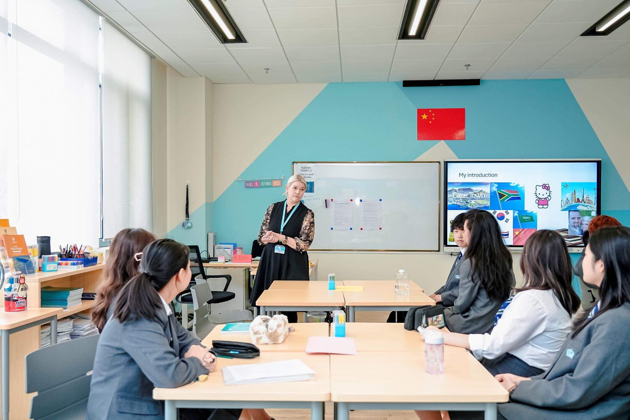 2025/2026学年招生简章 | 成就双语自信，逐梦世界舞台 - Recruitment Information