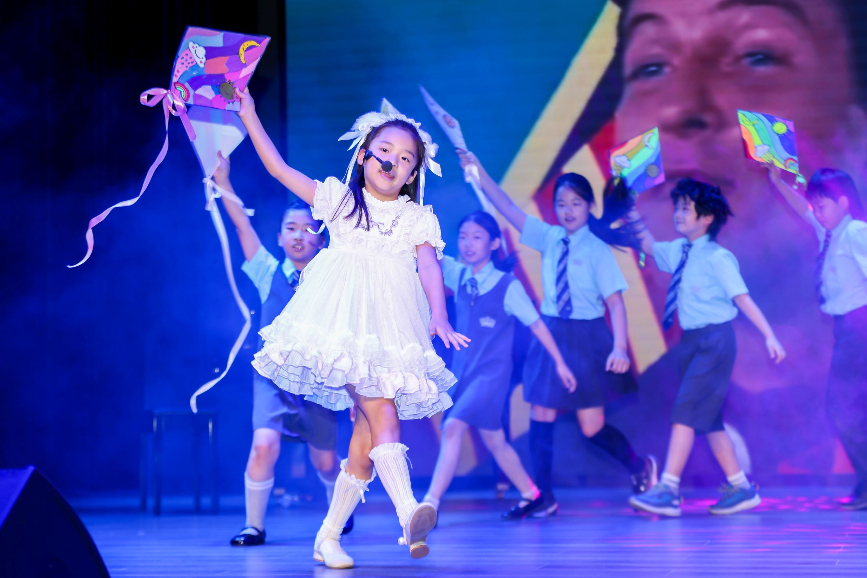 2025/2026学年招生简章 | 成就双语自信，逐梦世界舞台 - Recruitment Information