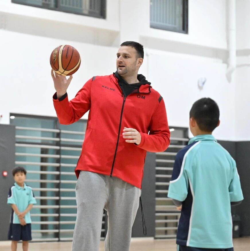 百万云豹卓越奖学金正式开放申请 | 天生不凡，燃亮未来 - Scholarship